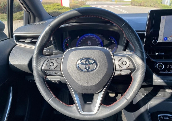 Toyota Corolla cena 124900 przebieg: 20276, rok produkcji 2022 z Kalisz małe 596
